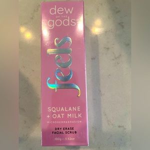 NEW DEW OF THE GODS
Feels Microdermabrasion Dry Erase Face Scrub